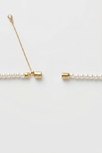 Minimal Pearl Necklace 4mm