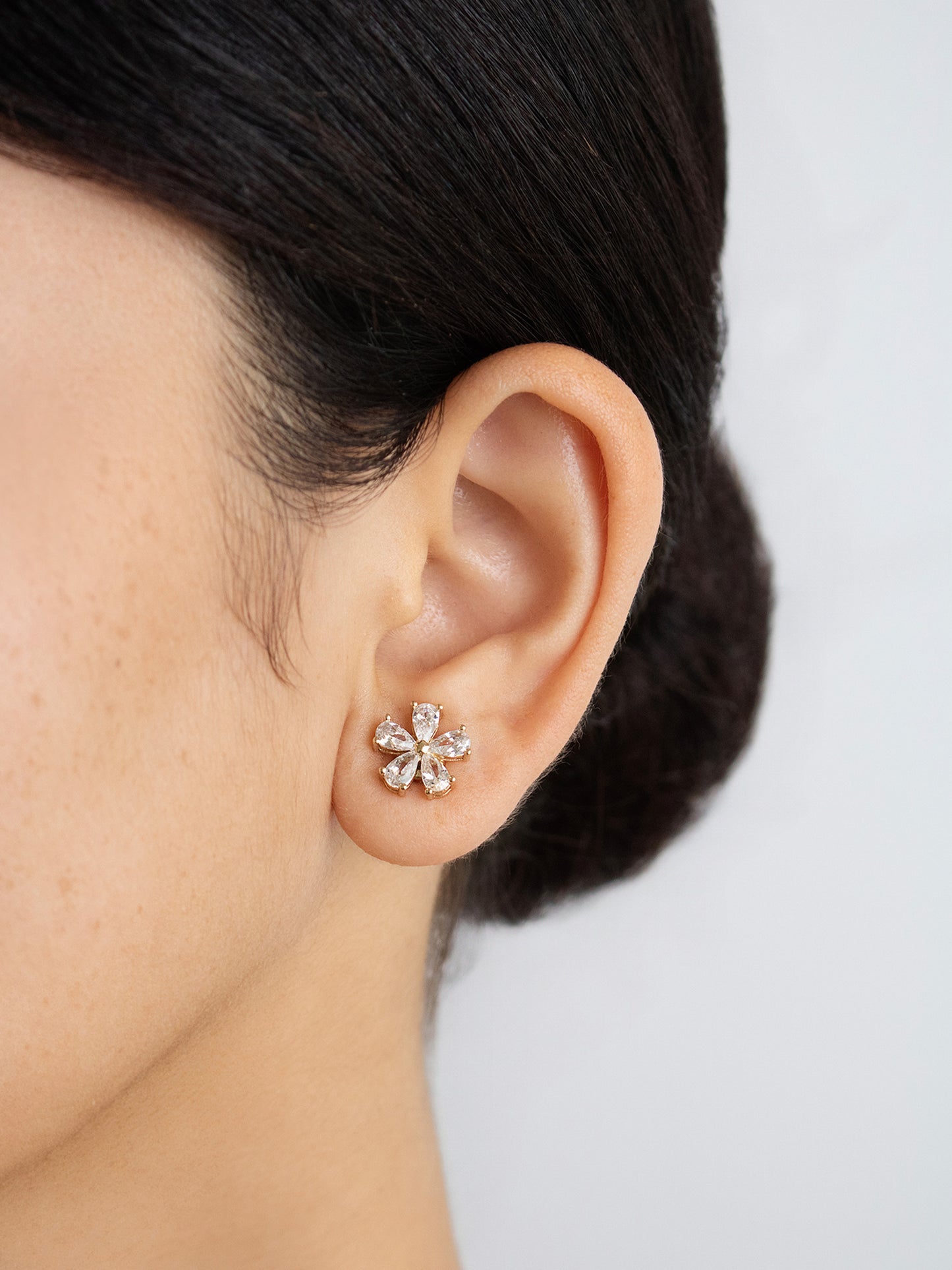新感覚マグネットピアス｜Petal Bloom