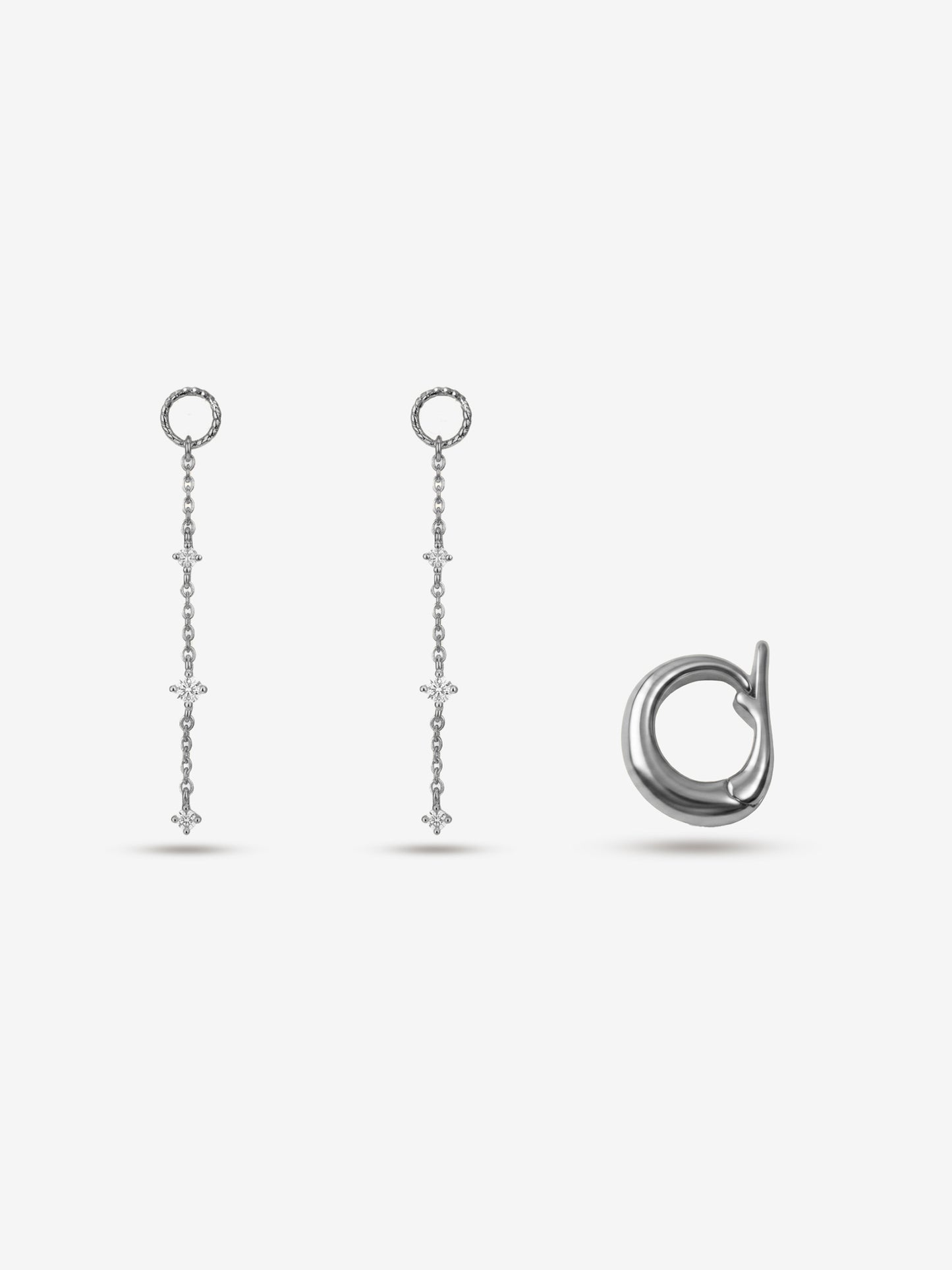 Cubic Chain Charm