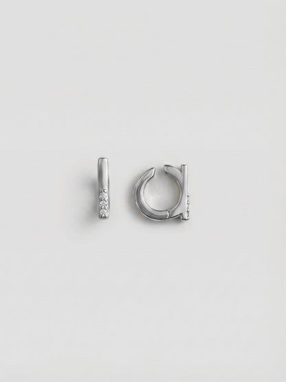ピアス見えイヤリング｜Zero Touch Vertical Cubic